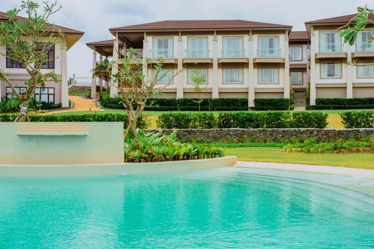 Acea Subic Beach Resort Buitenkant foto